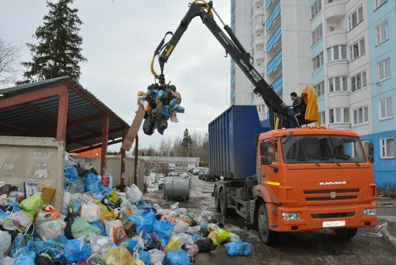 Вывоз бытового мусора в Липецке с погрузкой в октябре