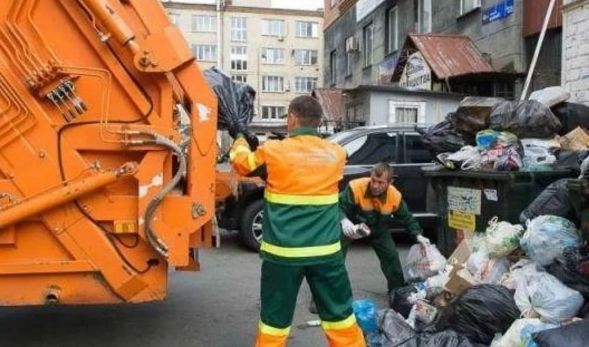 Срочный вывоз мусора в Липецке от ПроМусор — заказ день в день от 2962 руб., грузчики, цена