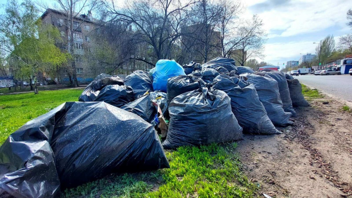 Вывоз и утилизация мусора после субботника в Липецке в октябре