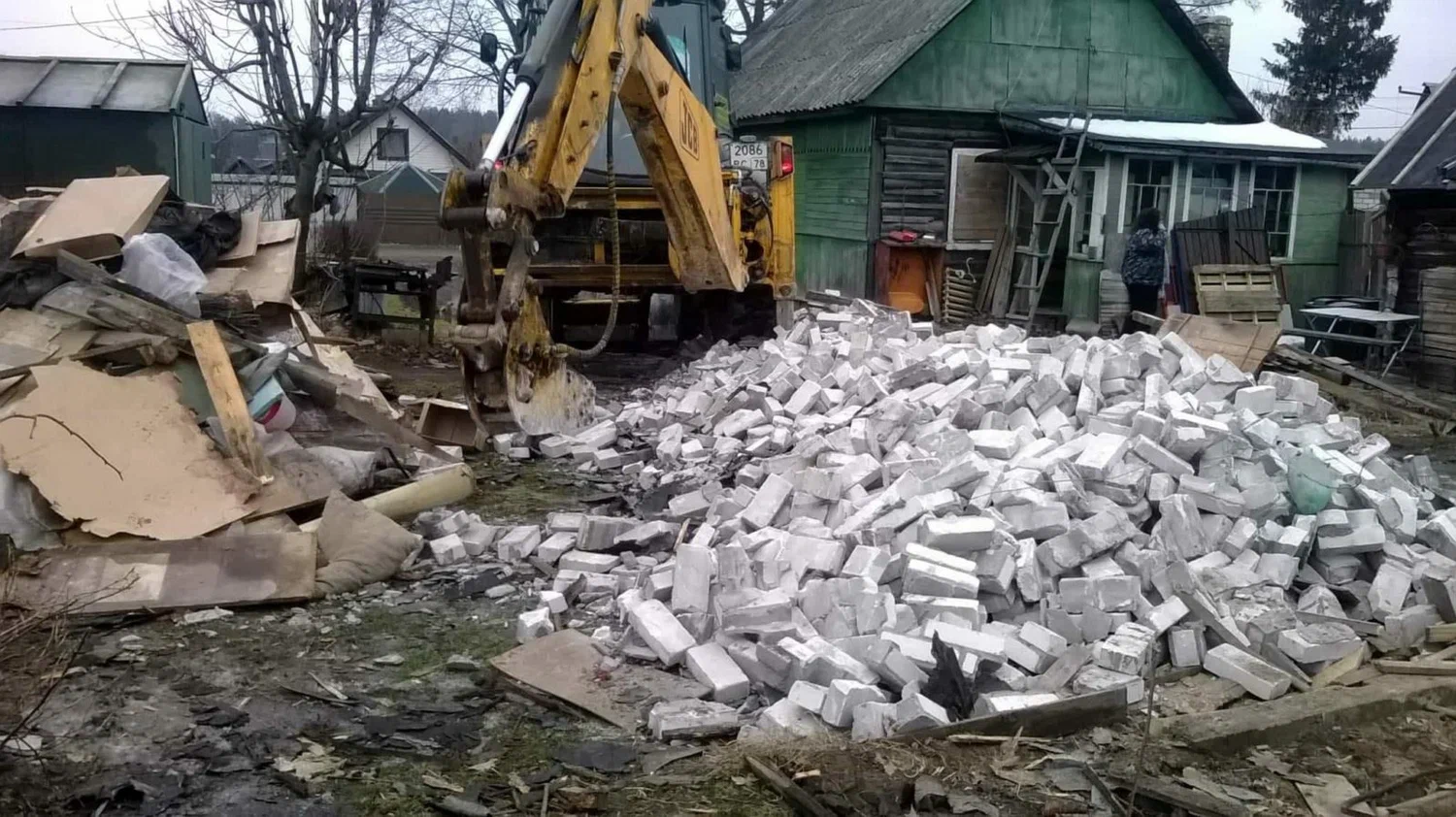 Вывоз мусора после сноса здания в Липецке от ПроМусор – цена от 5197 руб., утилизация и уборка стройотходов