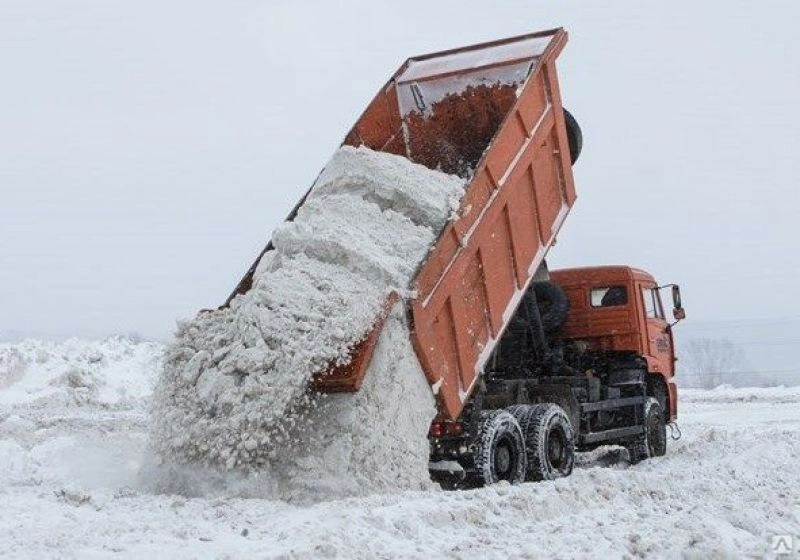 Вывоз снега самосвалами в Липецке от ПроМусор - КАМАЗ, ЗИЛ, цена от 3118 руб